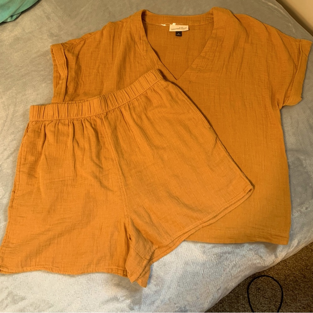 Never Worn! | mustard yellow set
